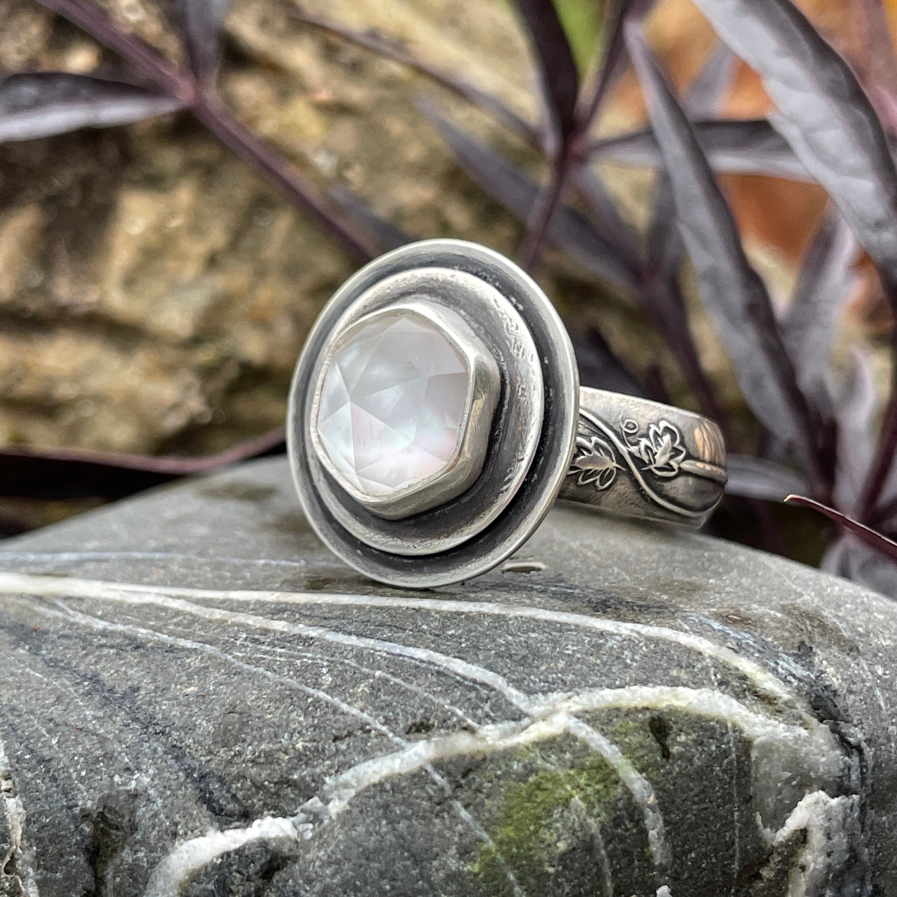 Crystal/Mother of Pearl Ring ~ Size 9
